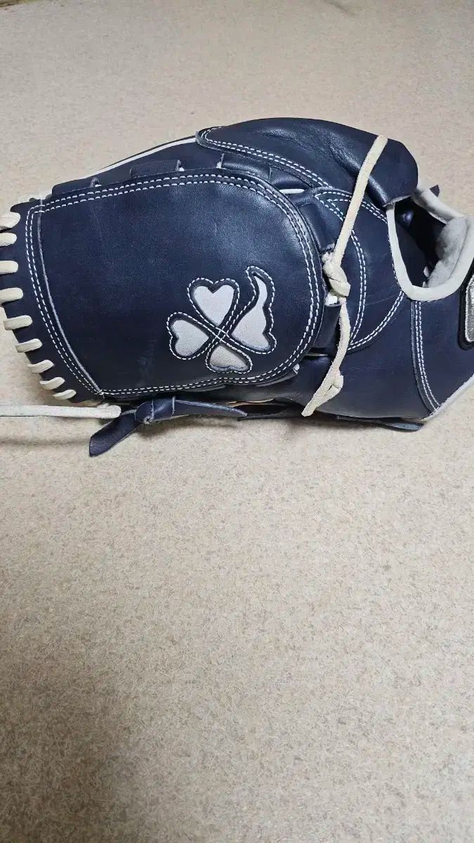 GOLD 左腕 チョン ヒョンス モデル グローブ