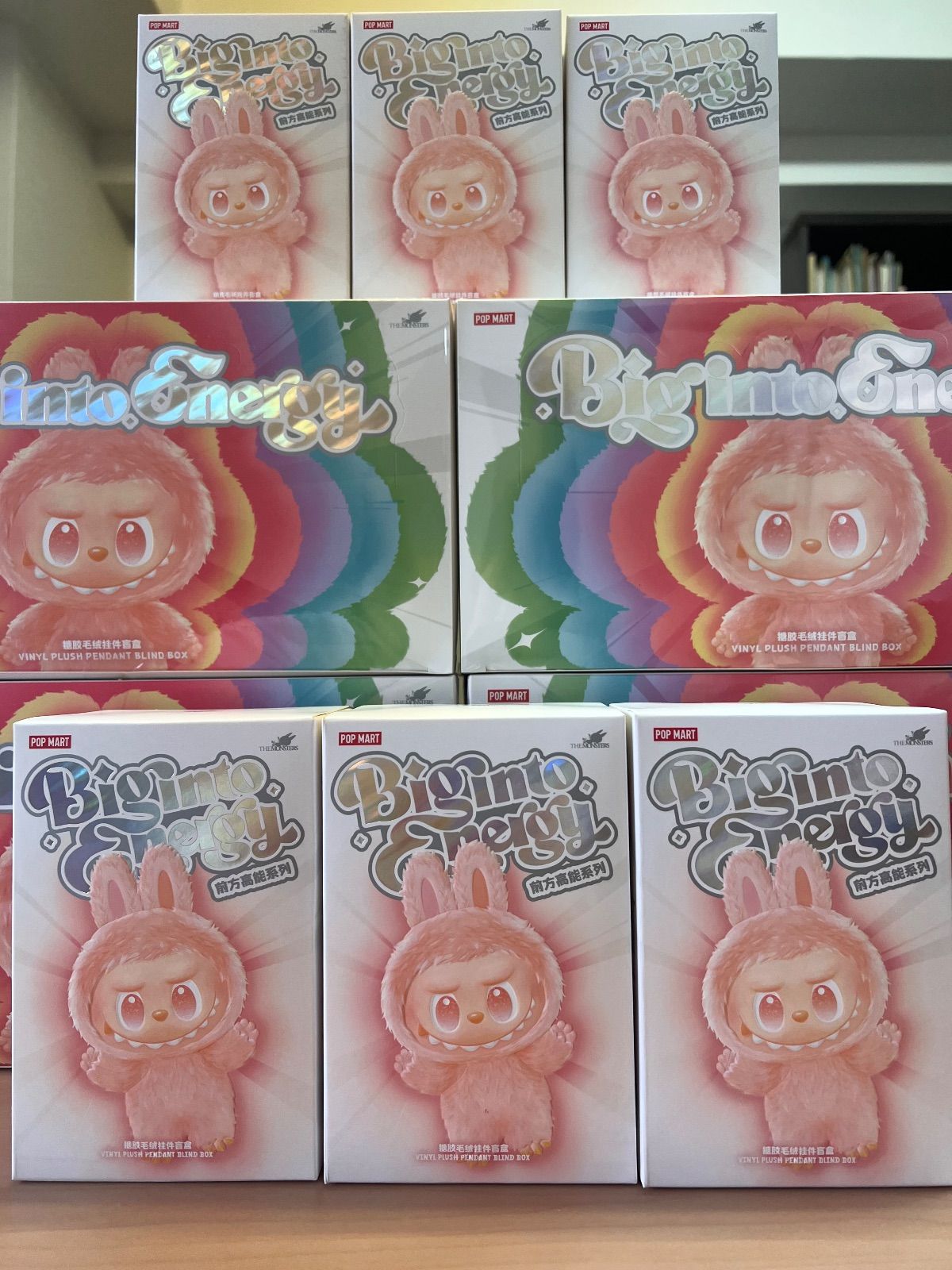 ⭐️【正規品・新品未開封】 Labubu Big into Energy 3ピース ラブブ