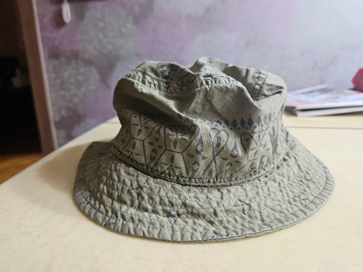 BLIND VLNDFLES バケットハット