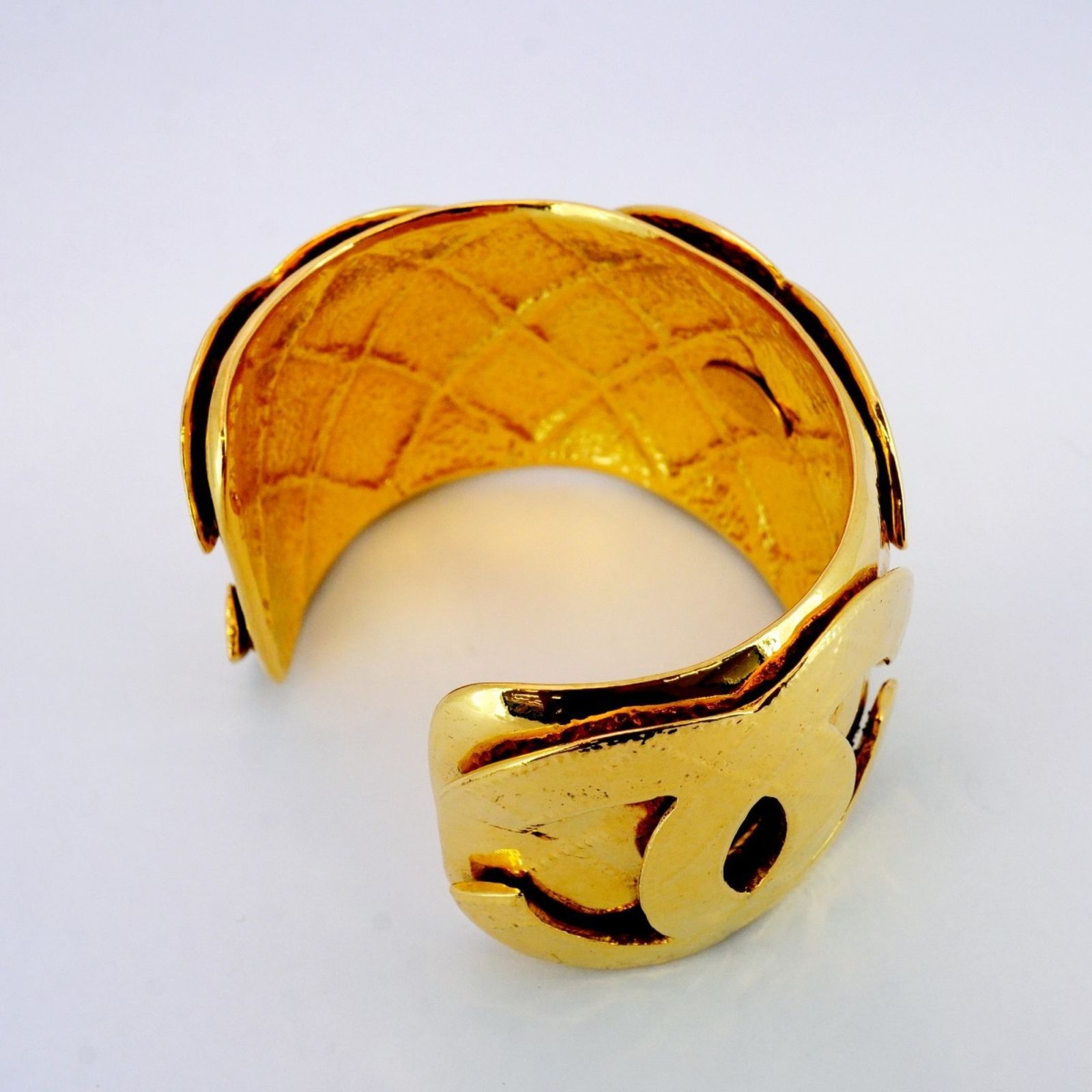 シャネル Chanel シャネル バングル ココマーク マトラッセ GPメッキ ゴールドレディース