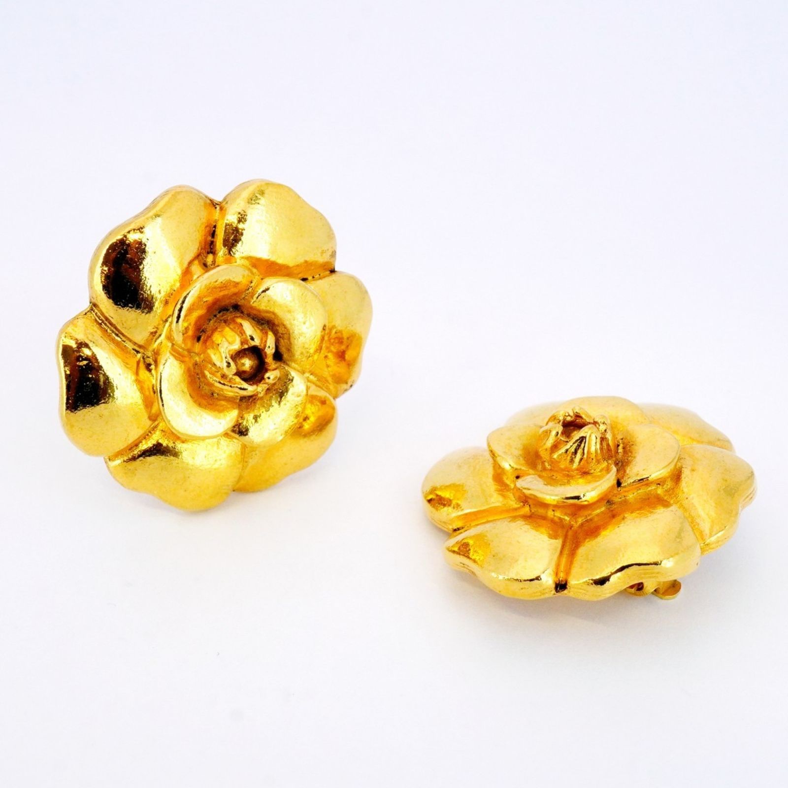 シャネル Chanel シャネル イヤリング カメリア GPメッキ ゴールドレディース