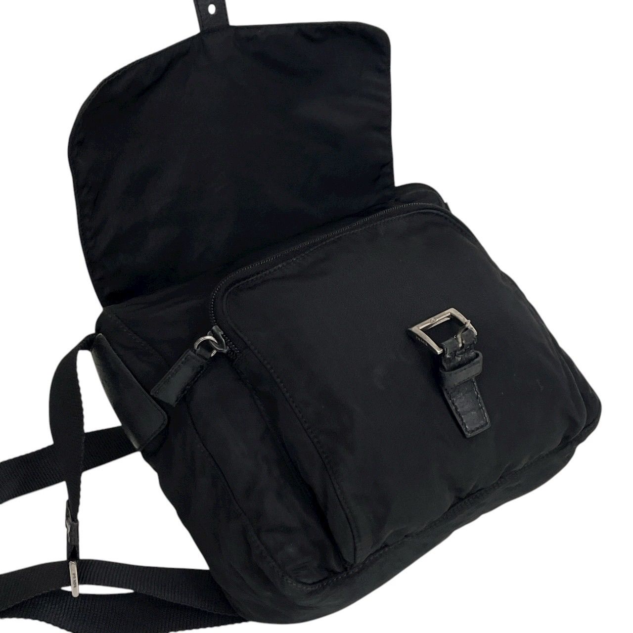 価格交渉/質問大歓迎♪】極美品 プラダ PRADA 三角ロゴ フラップ