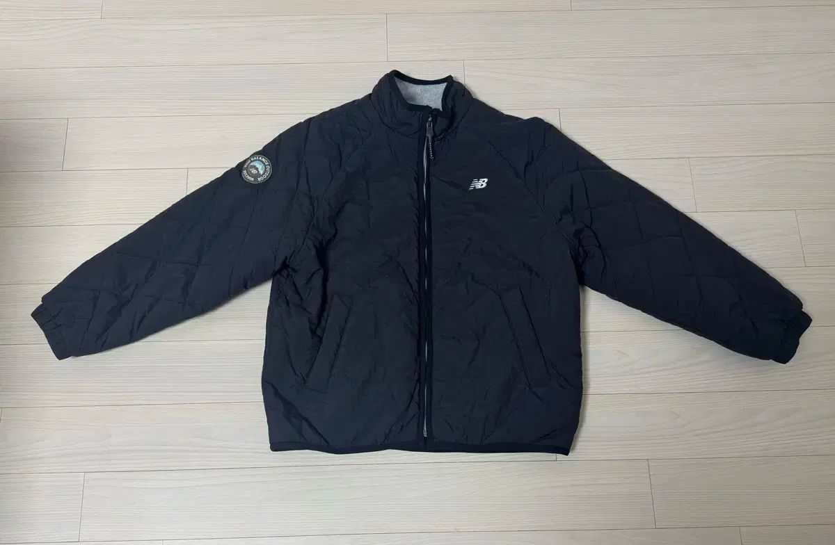 ニューバランスキッズ リバーシブル ダウン フリース ジャケット 150