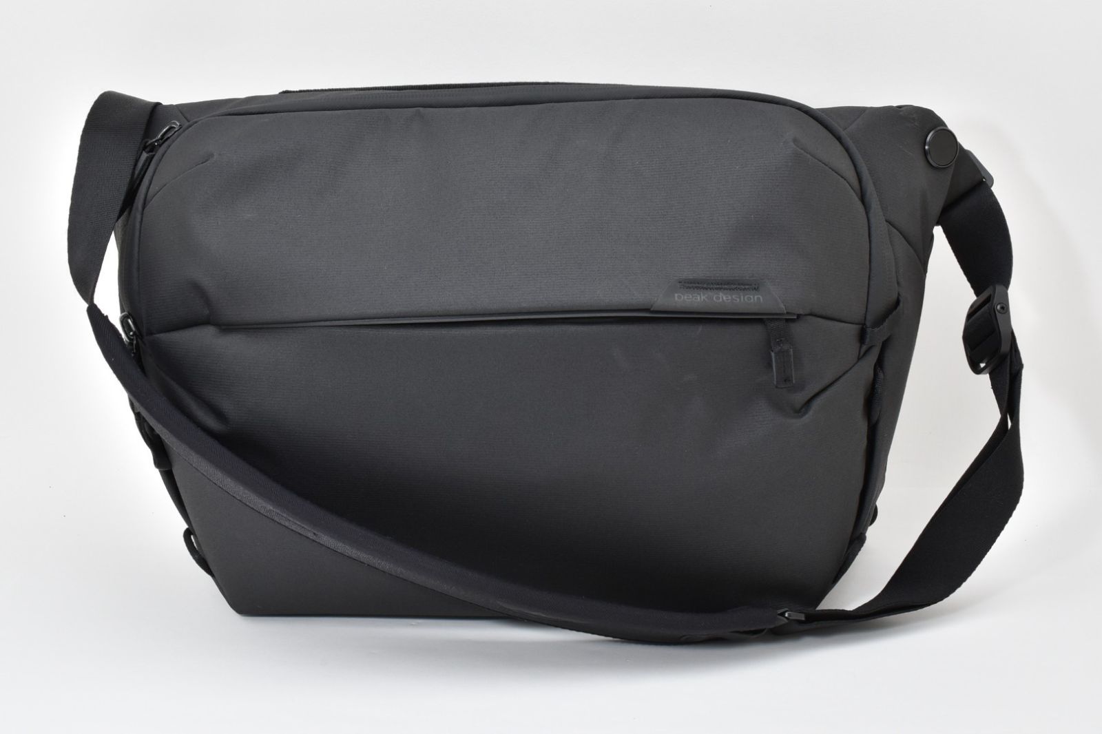 上 ピークデザイン PeakDesign エブリデイ スリング 10L ブラック BEDS-10-BK-2 LL99 5871