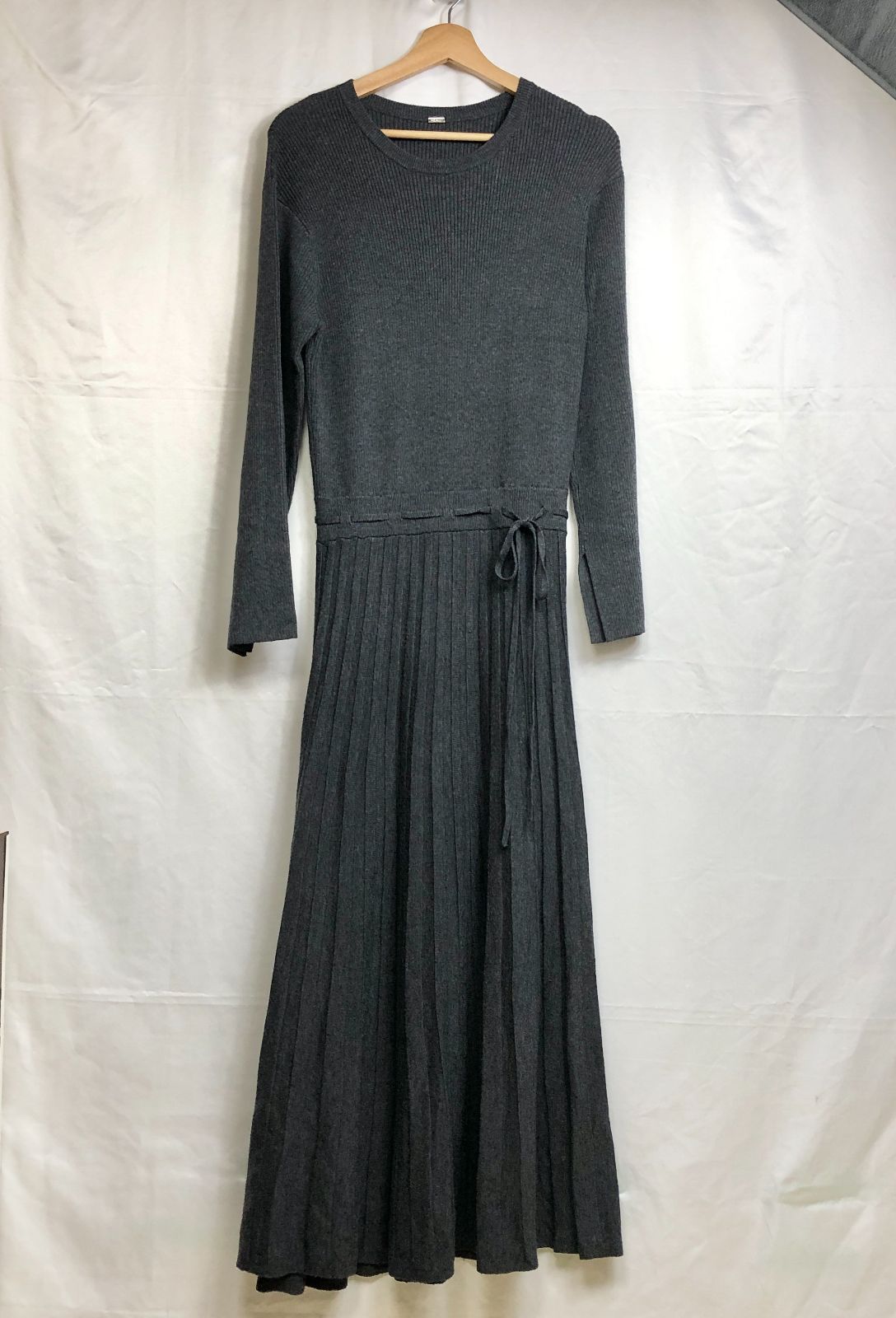 Mila Owen ミラオーウェン ニットワンピース グレー SGMT10-9407