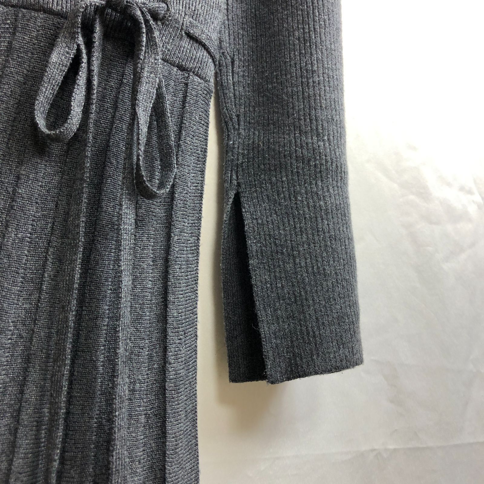 ニットワンピース グレー