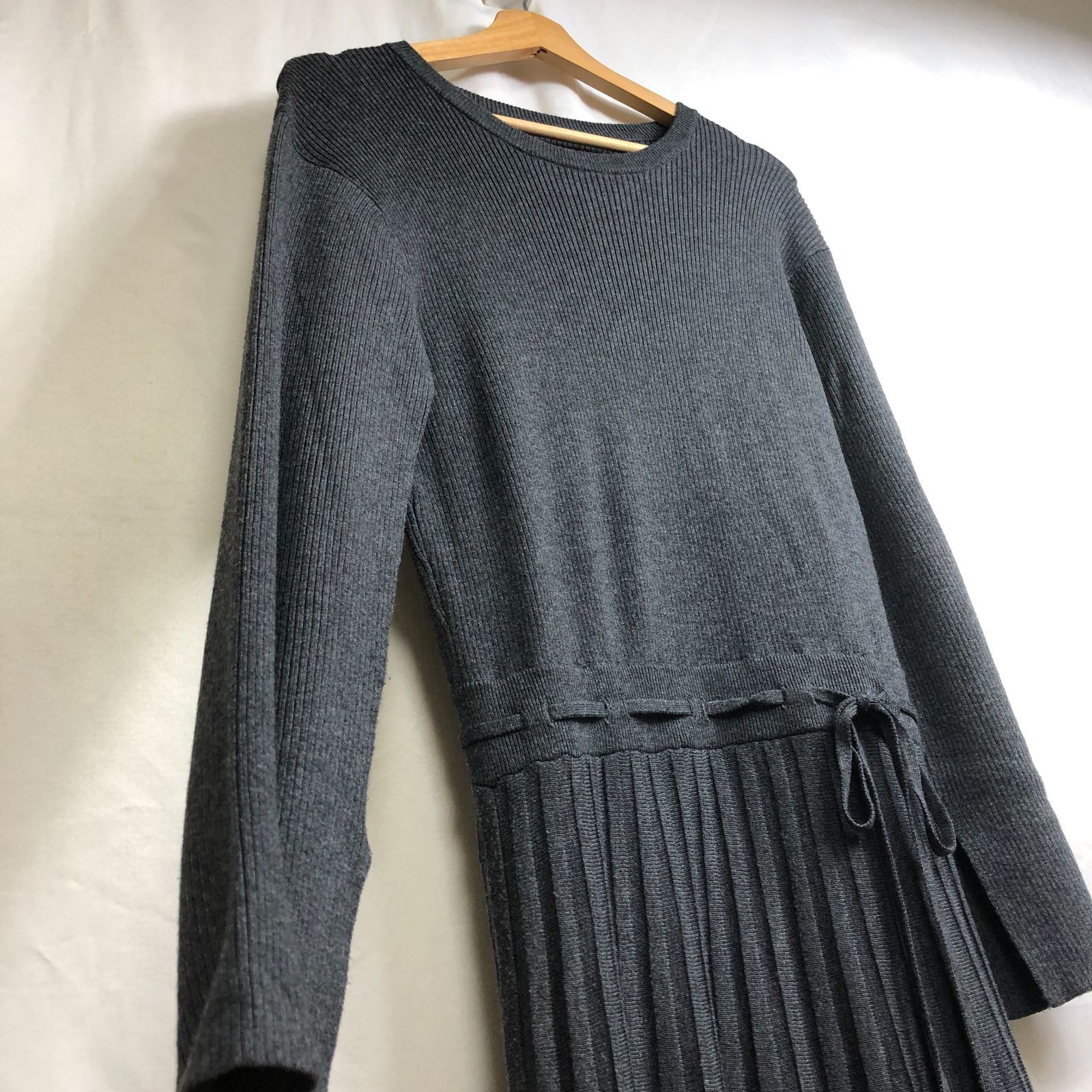 ニットワンピース グレー