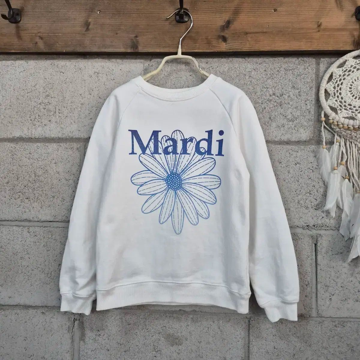 【新作登場，人気】 キッズ マルディメクルディ スウェット Tシャツ