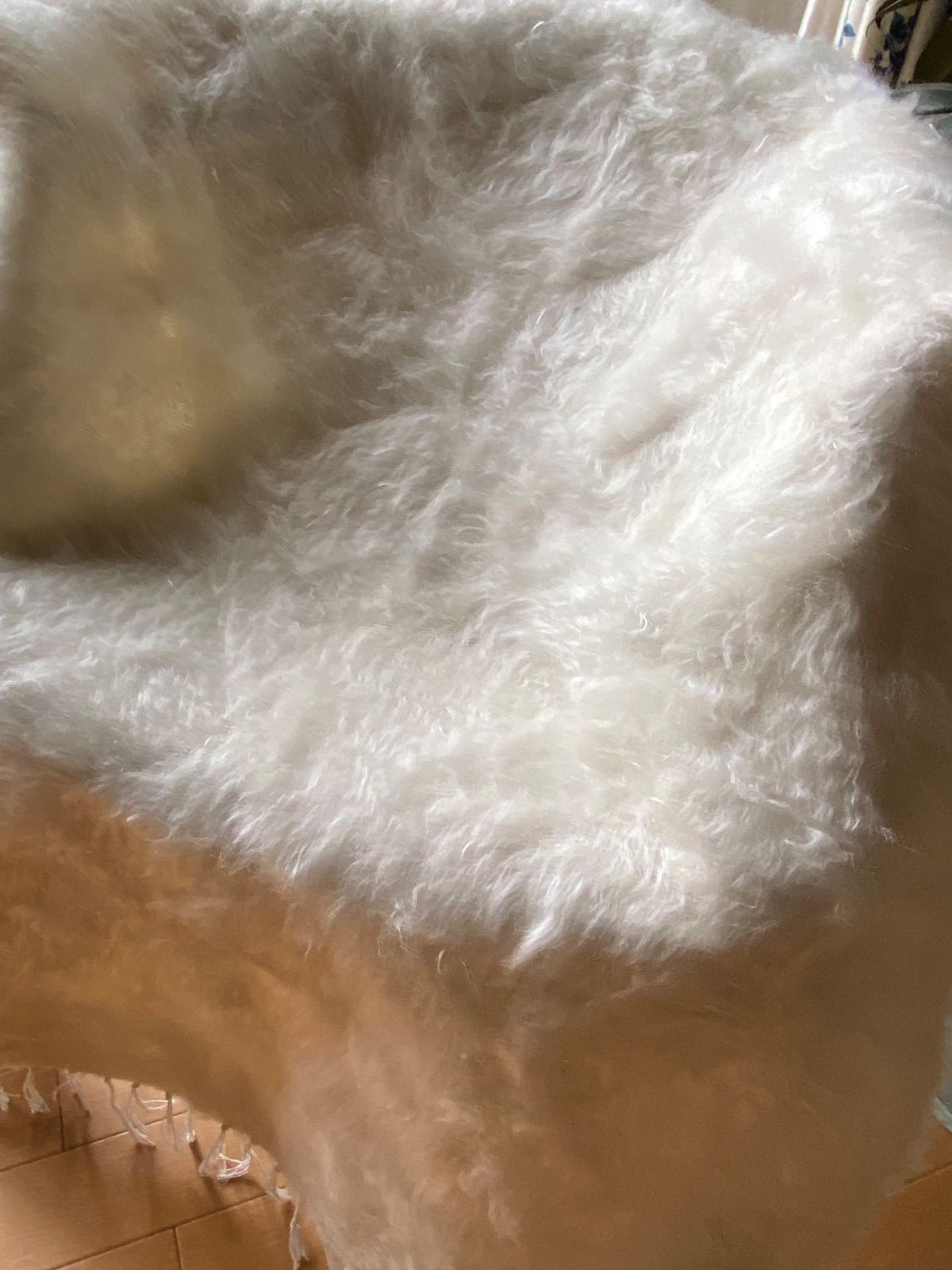 の為再入荷 現地トルコのシイルトから直輸入 卸売価格 アンゴラヤギのモヘアで織られたシイルトバッタニイェ 白い無地のバッタニイェお早めに とにかく便利で暖かい インテリアだけでなくキャンプや車にも一枚あると超便利 四季を通じて使えます