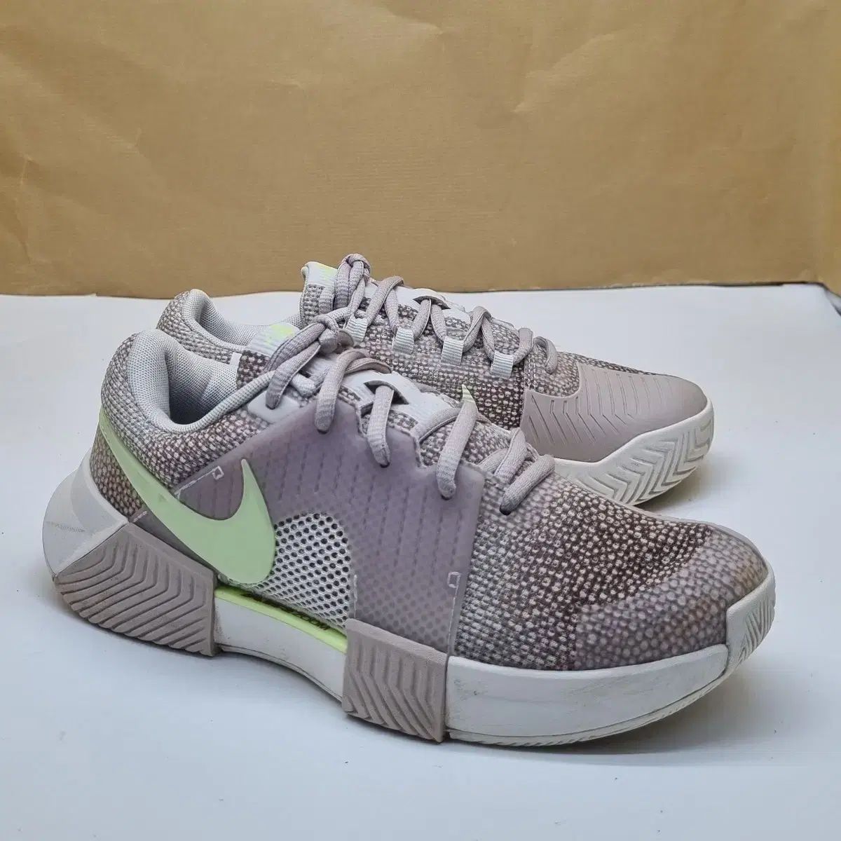 ナイキ GP チャレンジ レディーステニスシューズ 235