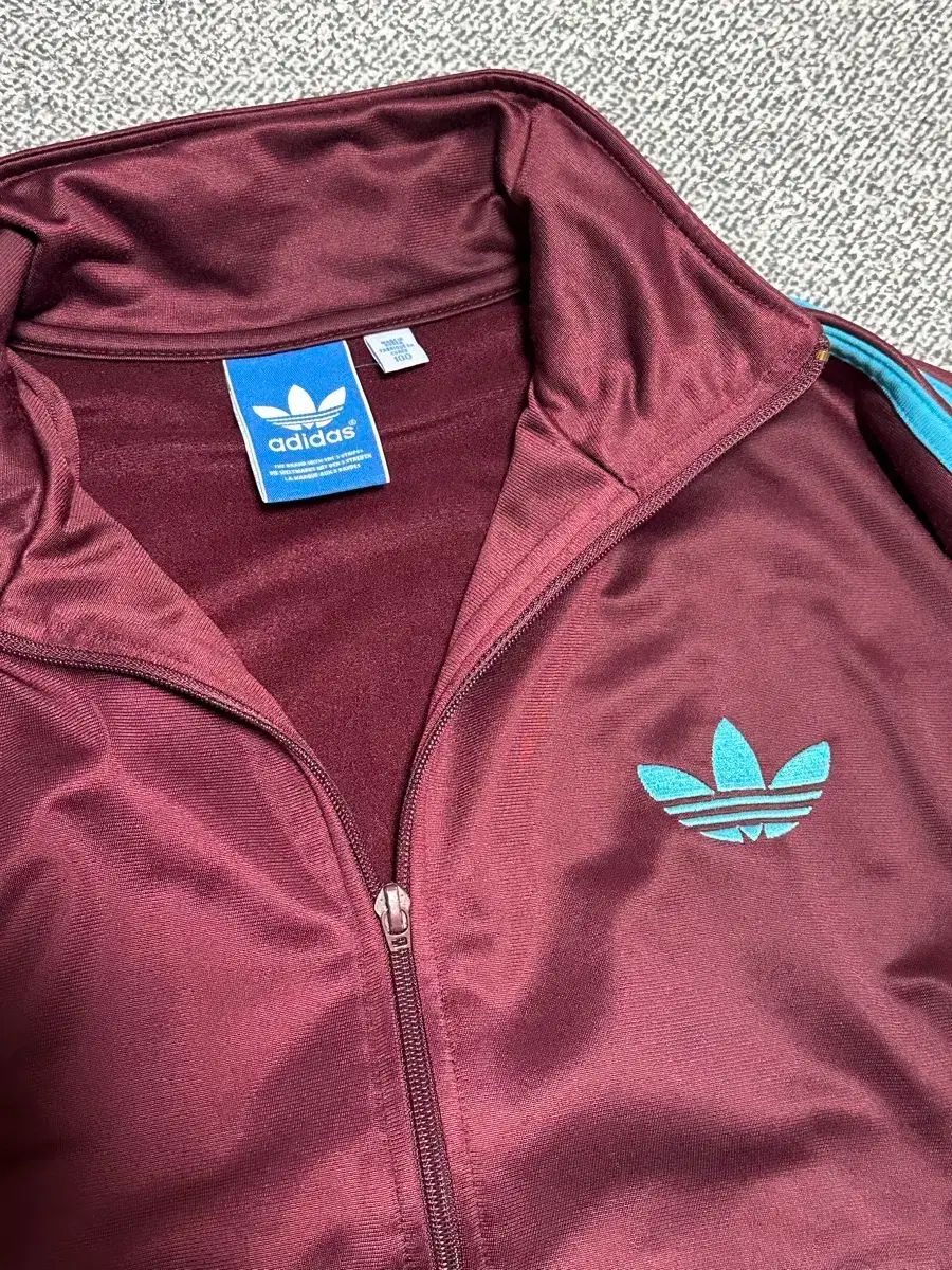 アディダス ファイヤーバード バーガンディ マルーン セットアップ