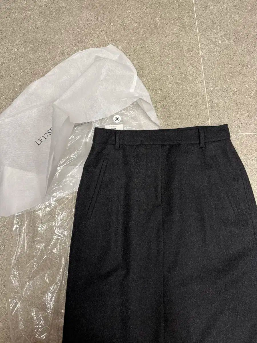  ル917 ウールテーラードスカート その他 ロングスカート