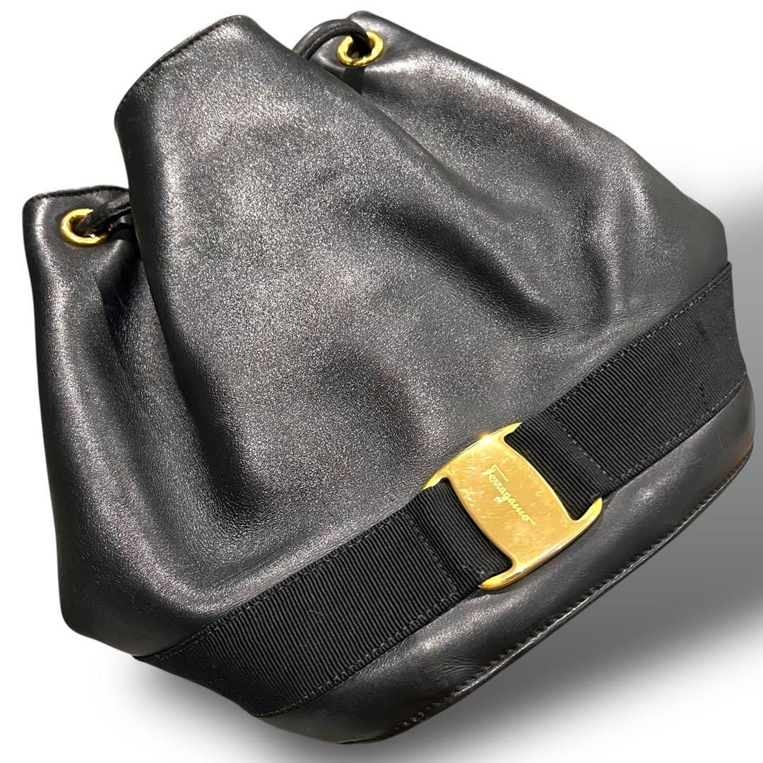 Salvatore Ferragamo フェラガモ リュック ブラック ヴァラ FERRAGAMO
