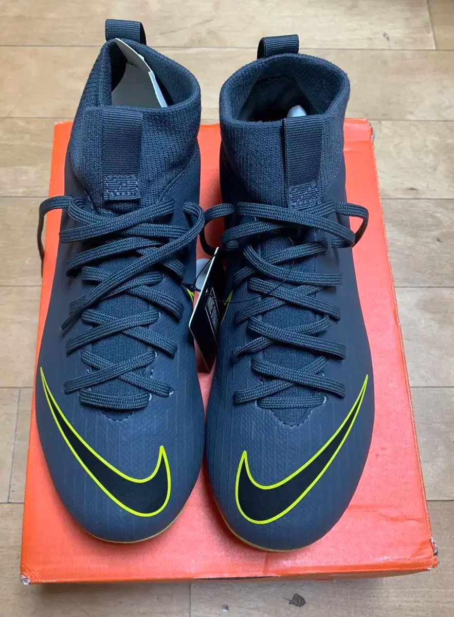 ナイキ サッカーシューズ 子供 レディース