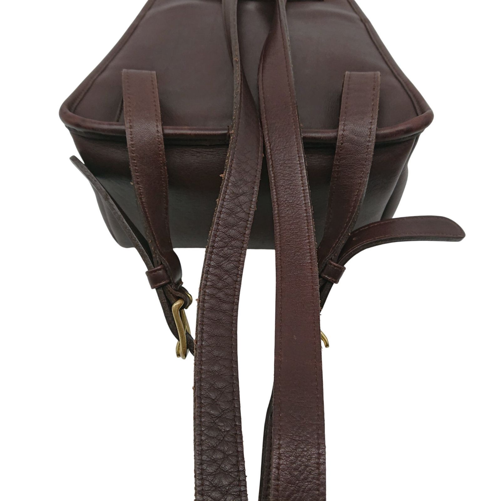 ダークブラウン