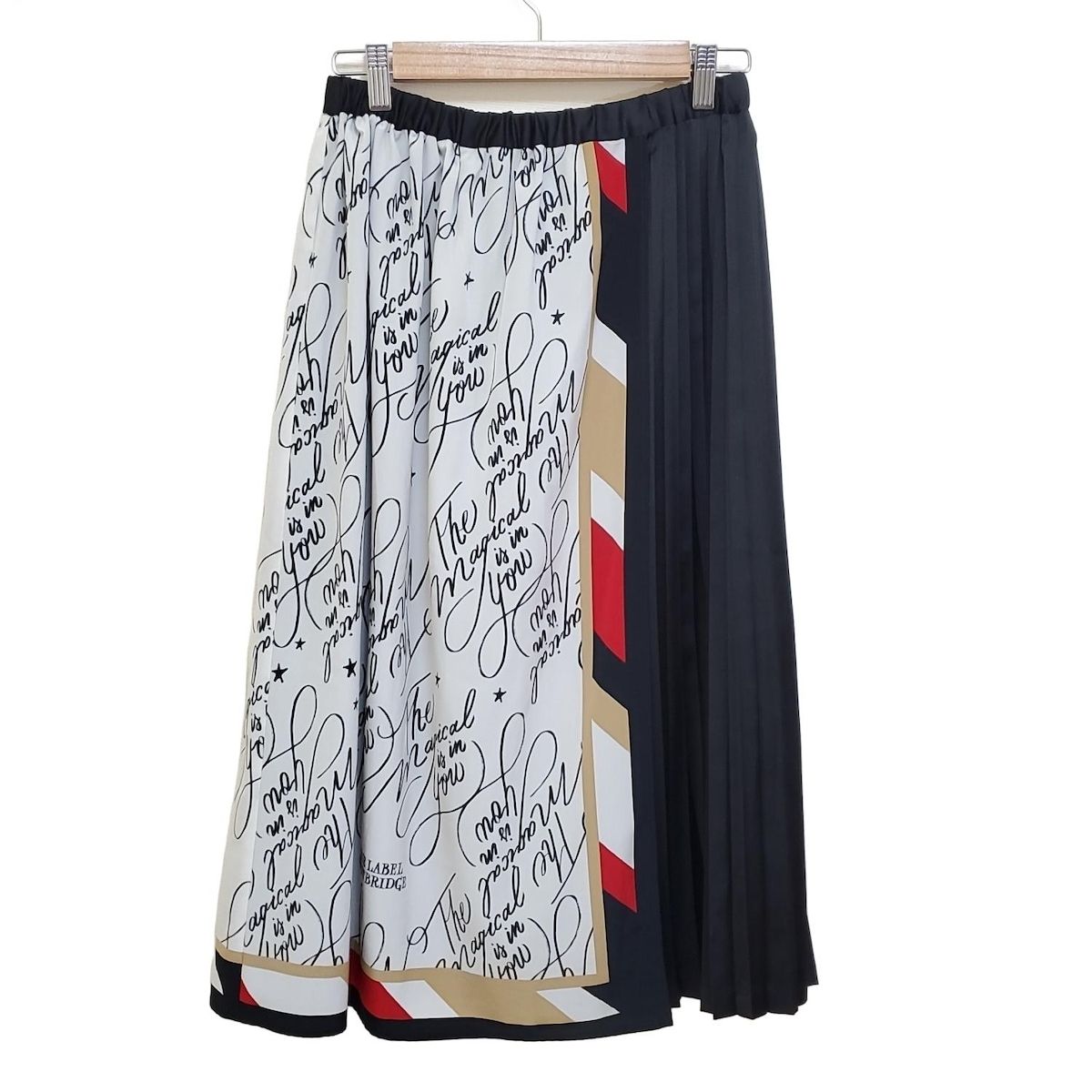 ブルーレーベルクレストブリッジ ロングスカート サイズ38 M レディース - 黒×白×マルチ プリーツ ウエストゴム
