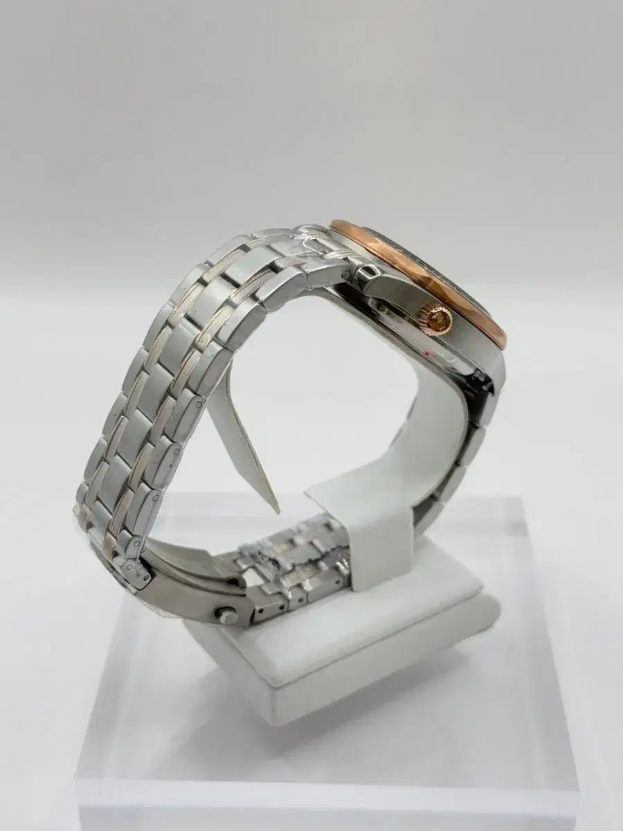  メンズ ブラックダイアル ローズコンビ時計 金属ベルト 時計