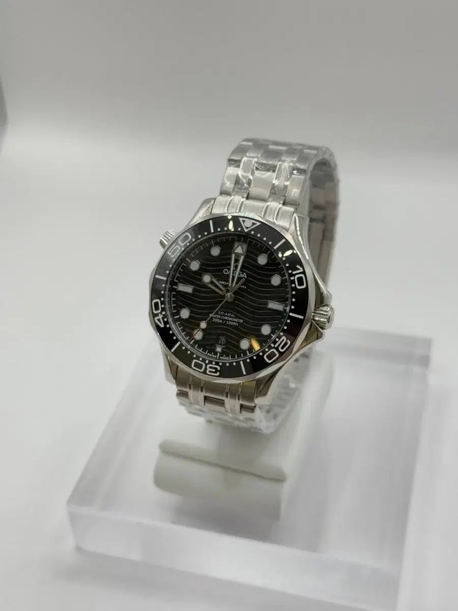 メンズ ブラックダイアル