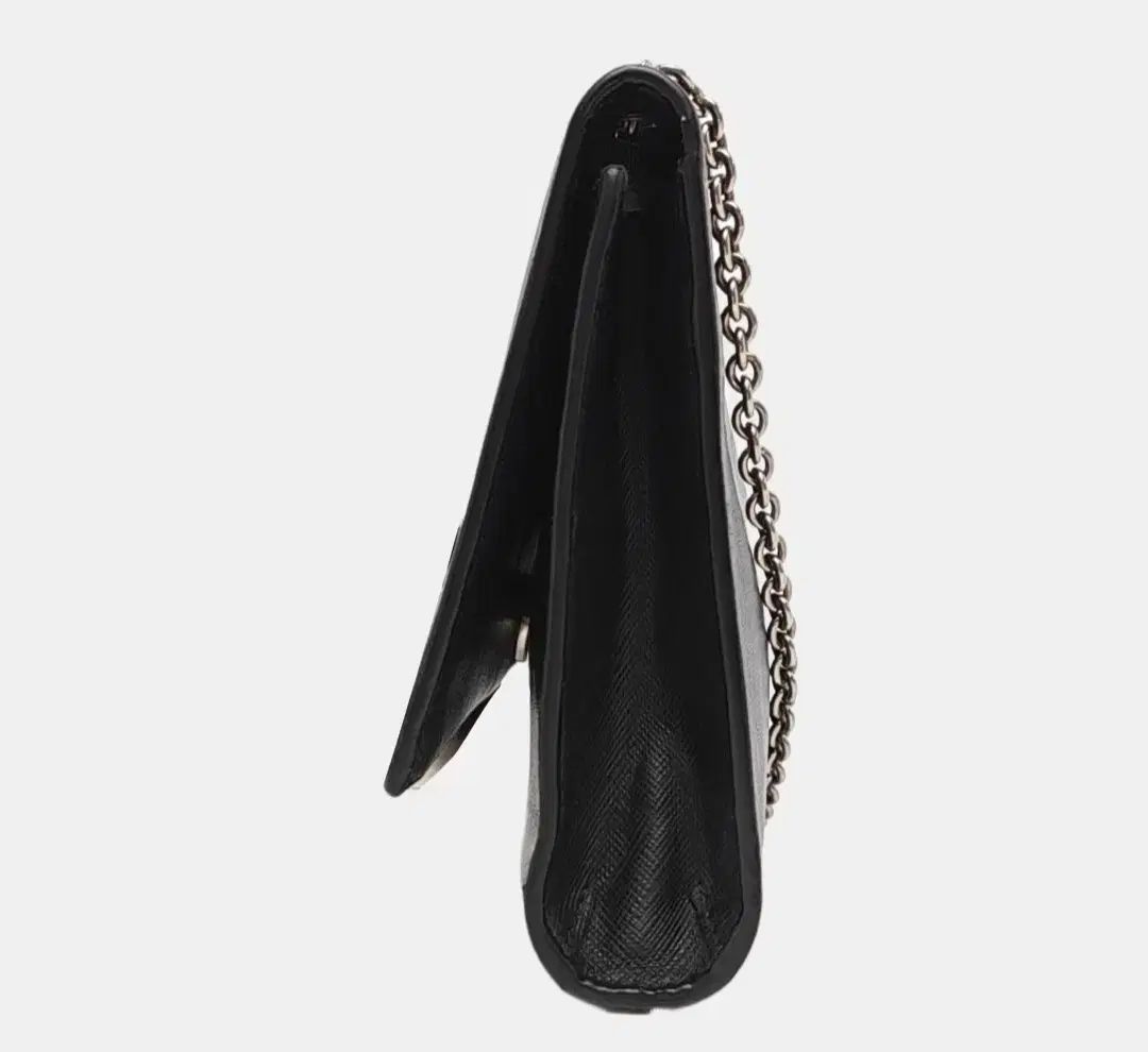 FERRAGAMO フェラガモ ブラック チェーン クロスバック