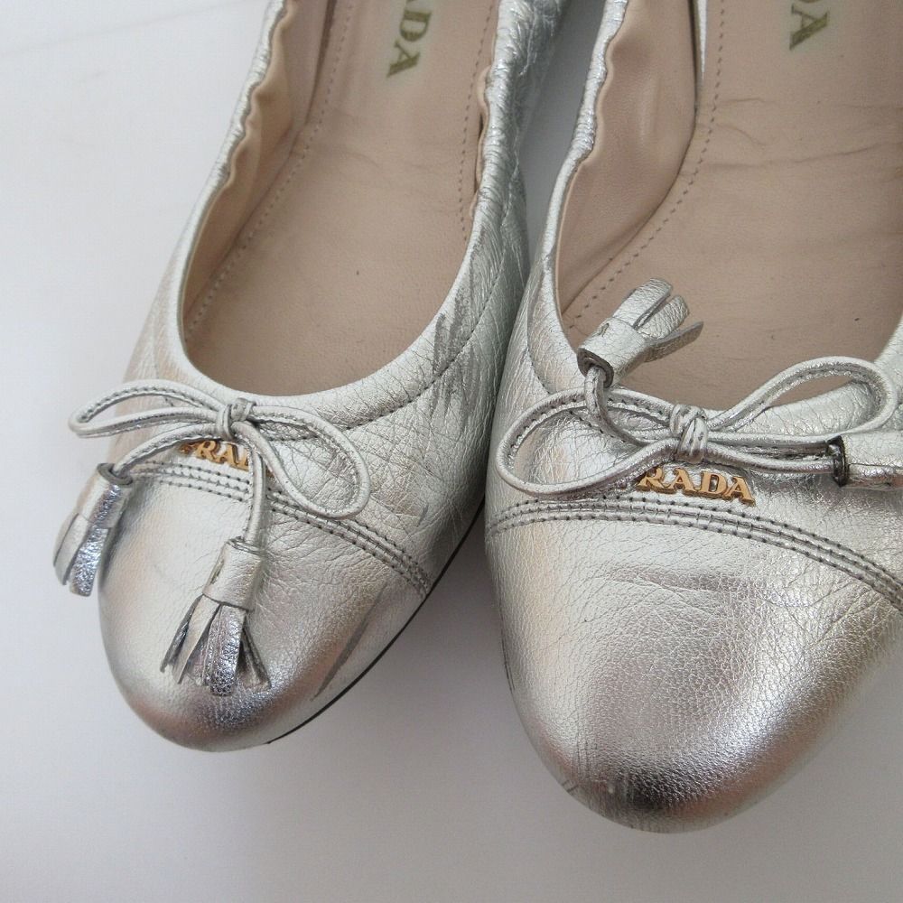 PRADA シルバー バレエシューズ 36 PRADA プラダ ロゴ金具 バレエシューズ シルバー サイズ25.5cm