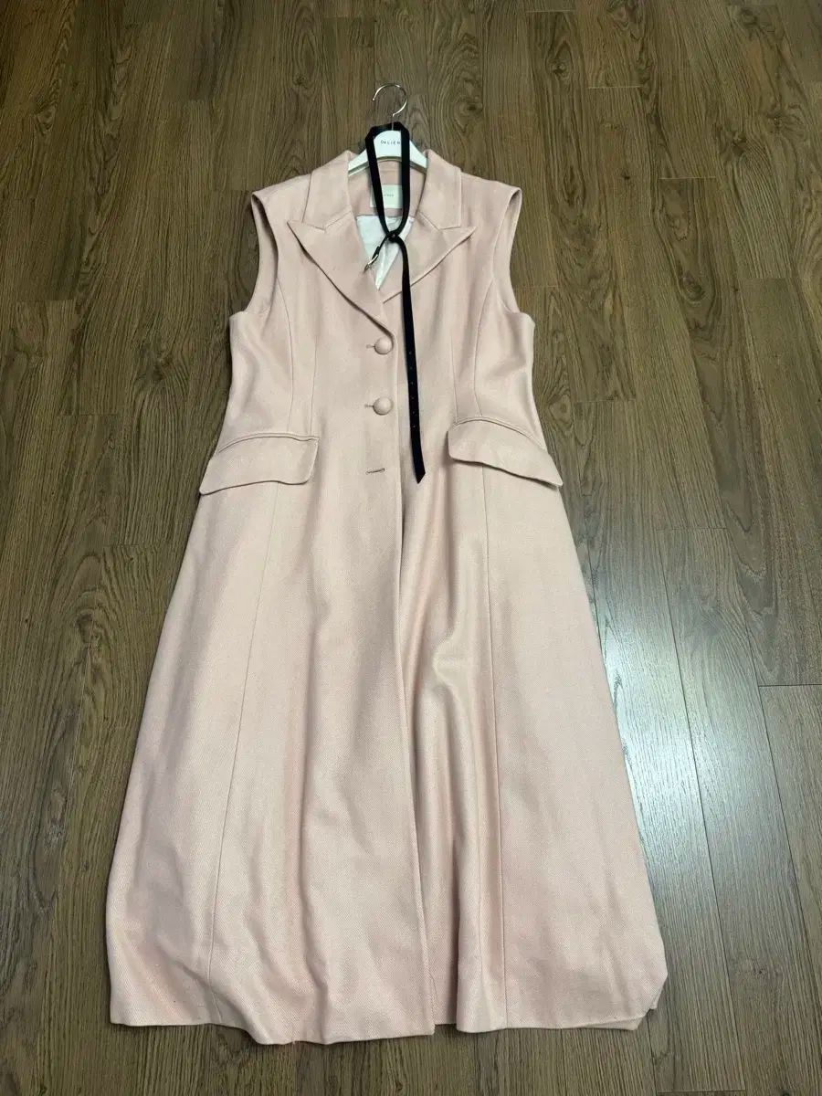 ワンピース兼 ベスト レディースワンピース Dior