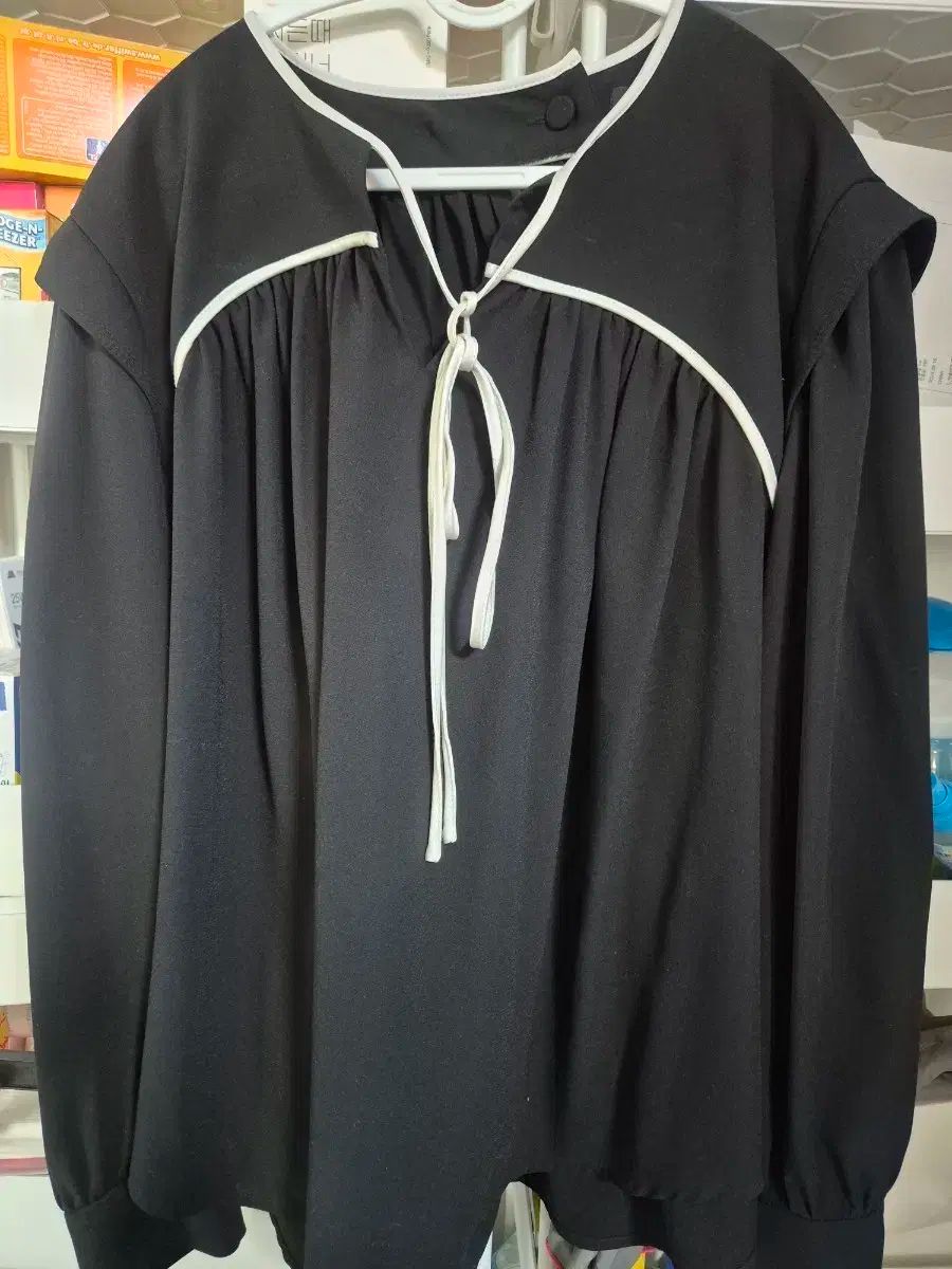 LUCKY CHOUETTE ラッキーシュエトゥ リボンタイ ブラウス