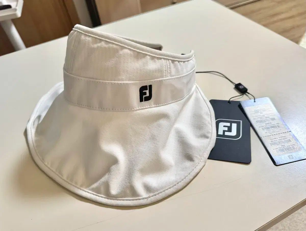 FootJoy フットジョイ ワイド バイザー サンキャップ 帽子
