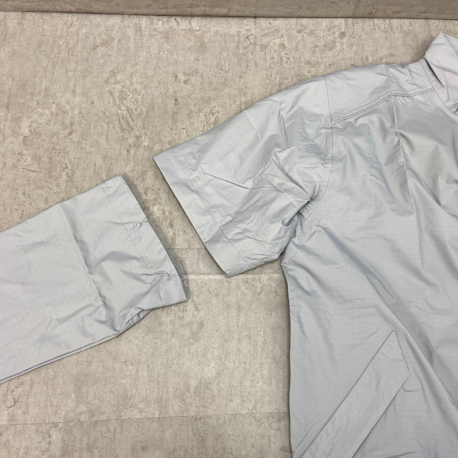 グレー 男性用ゴルフアパレル