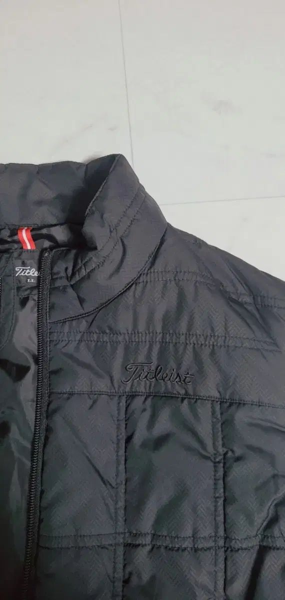 タイトリスト ダウンベスト