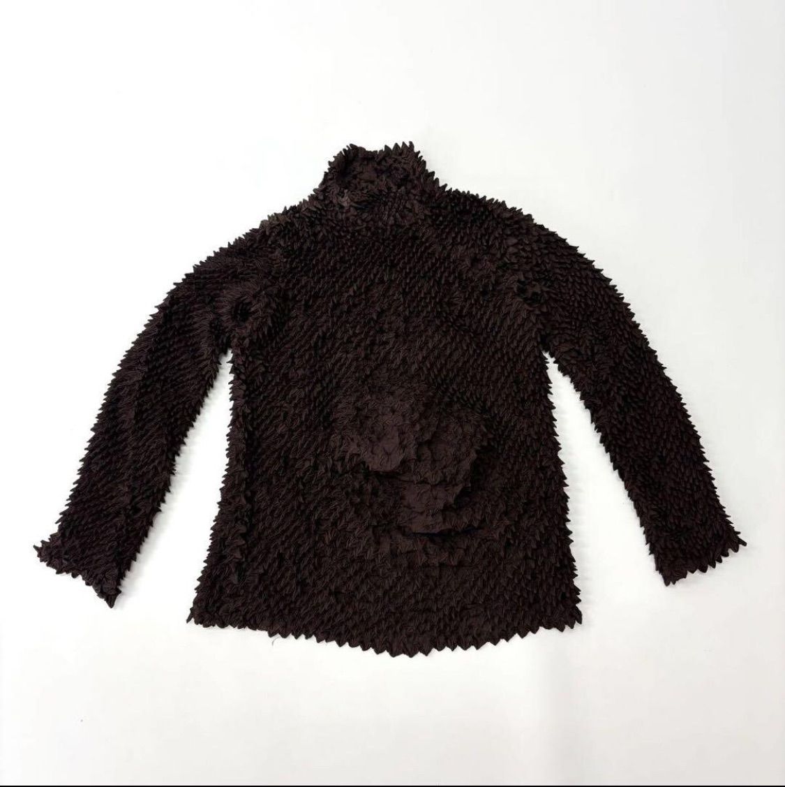 ISSEY MIYAKE イッセイミヤケ ブツブツ プリーツ 立体 凸凹 スタンドネック カットソー ブラウン 系 サイズ M 709-0050