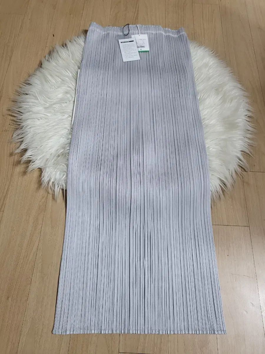 スカート ライトグレー