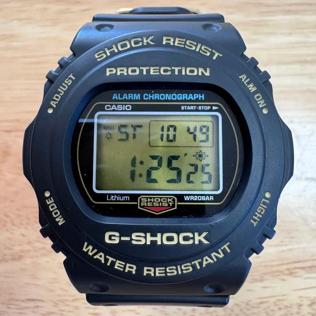 G SHOCK DW 5735 丸い 35周年 モデル S級