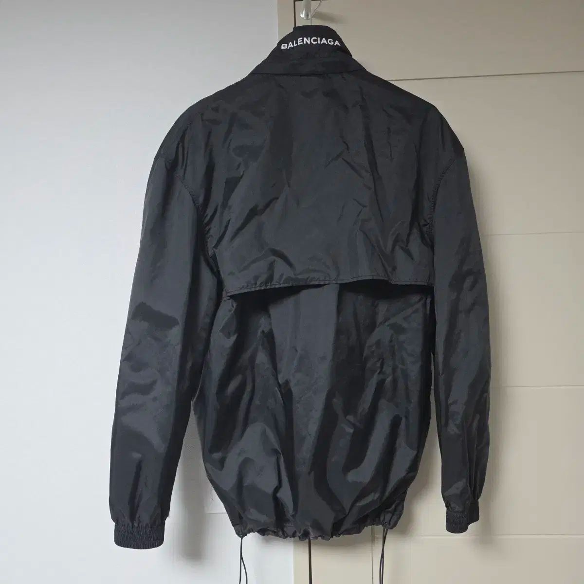 バレンシアガ ウィンドブレーカー レインコート フードジャケット -L