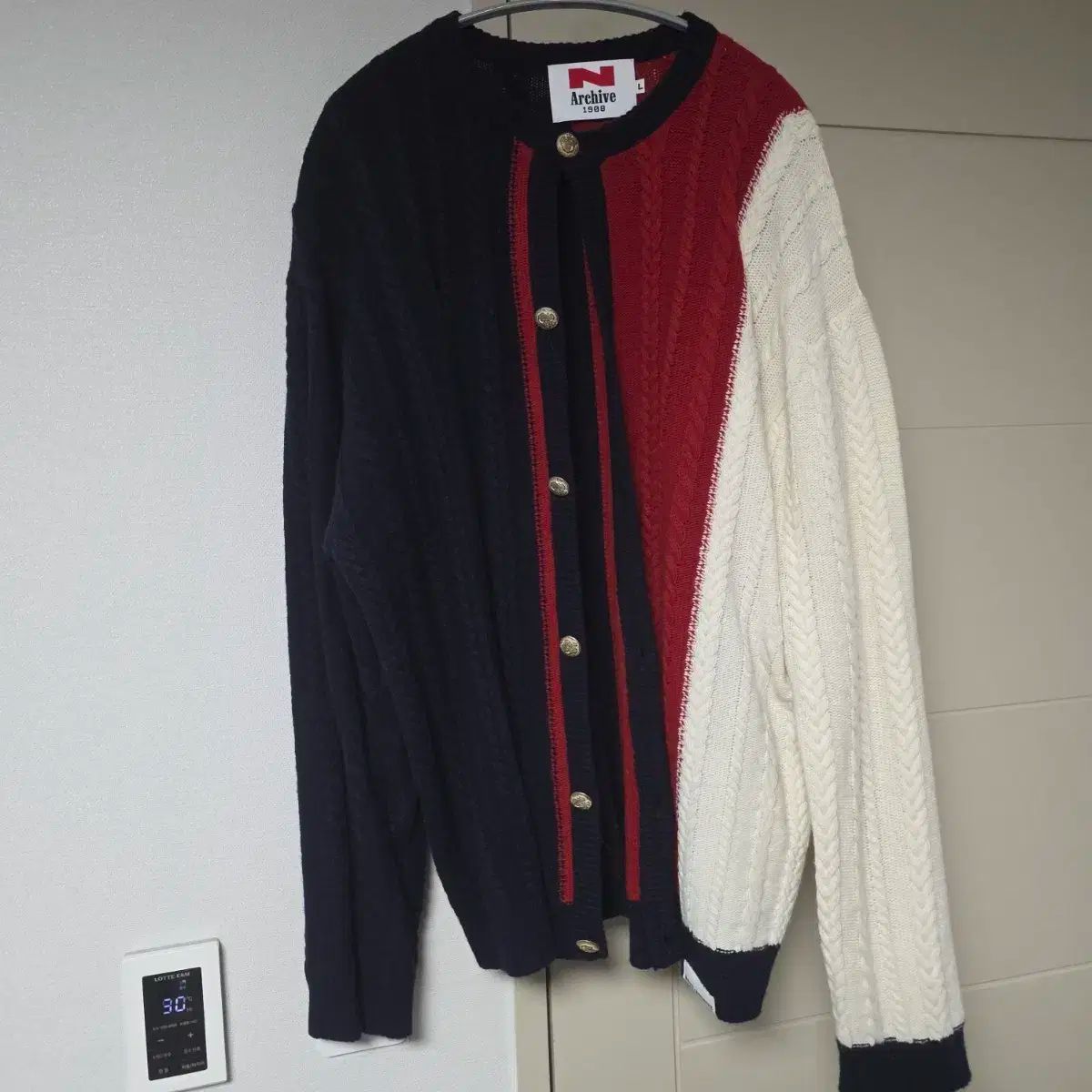 エン ブルーアーカイブ パリジャン バイブ ケーブル ウール ニット マルチ L