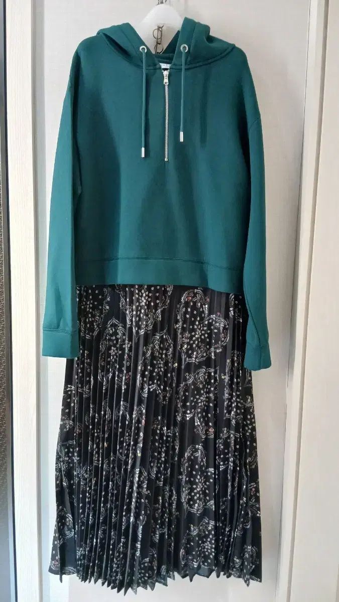 SANDRO フード ジップアップ ロング ONE PIECE