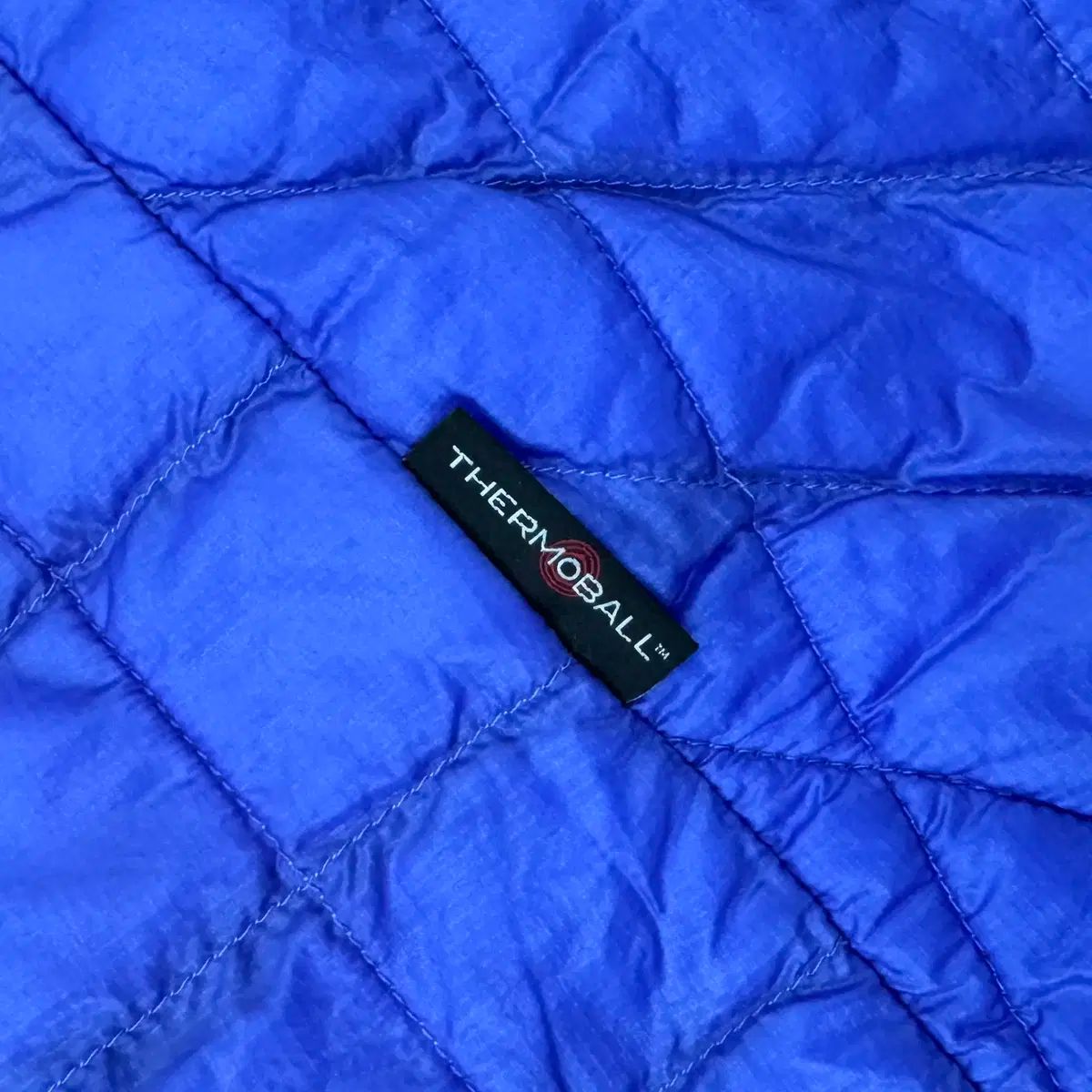 一度のみ使用 レディース用 M 105 110 ザノースフェイス サーモボール 軽量 フード ダウン ジャケット 長持ち