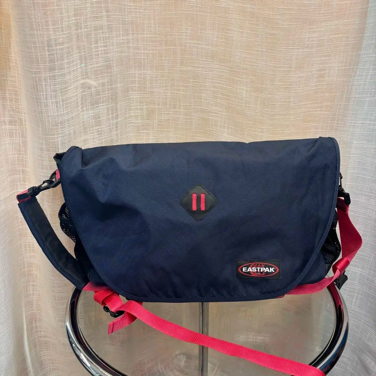 EASTPAK イーストパック メッセンジャー クロスバッグ