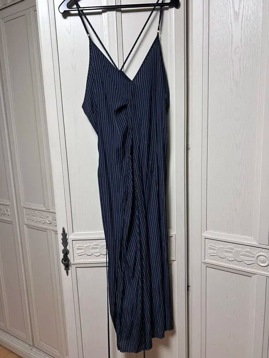 THE ILMA ストライプ 紐 ノースリーブ ロング ワンピース