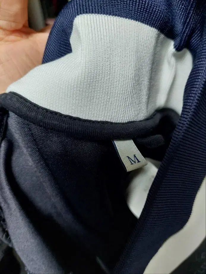 モンクレール オールオーバ