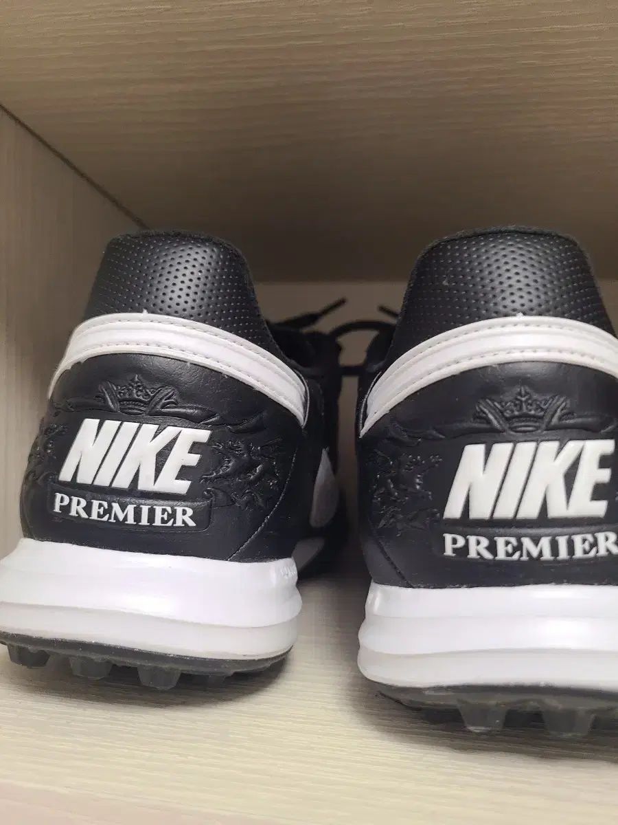 ナイキ ３ tf 280 mm １回 実際に着用 舌 제거