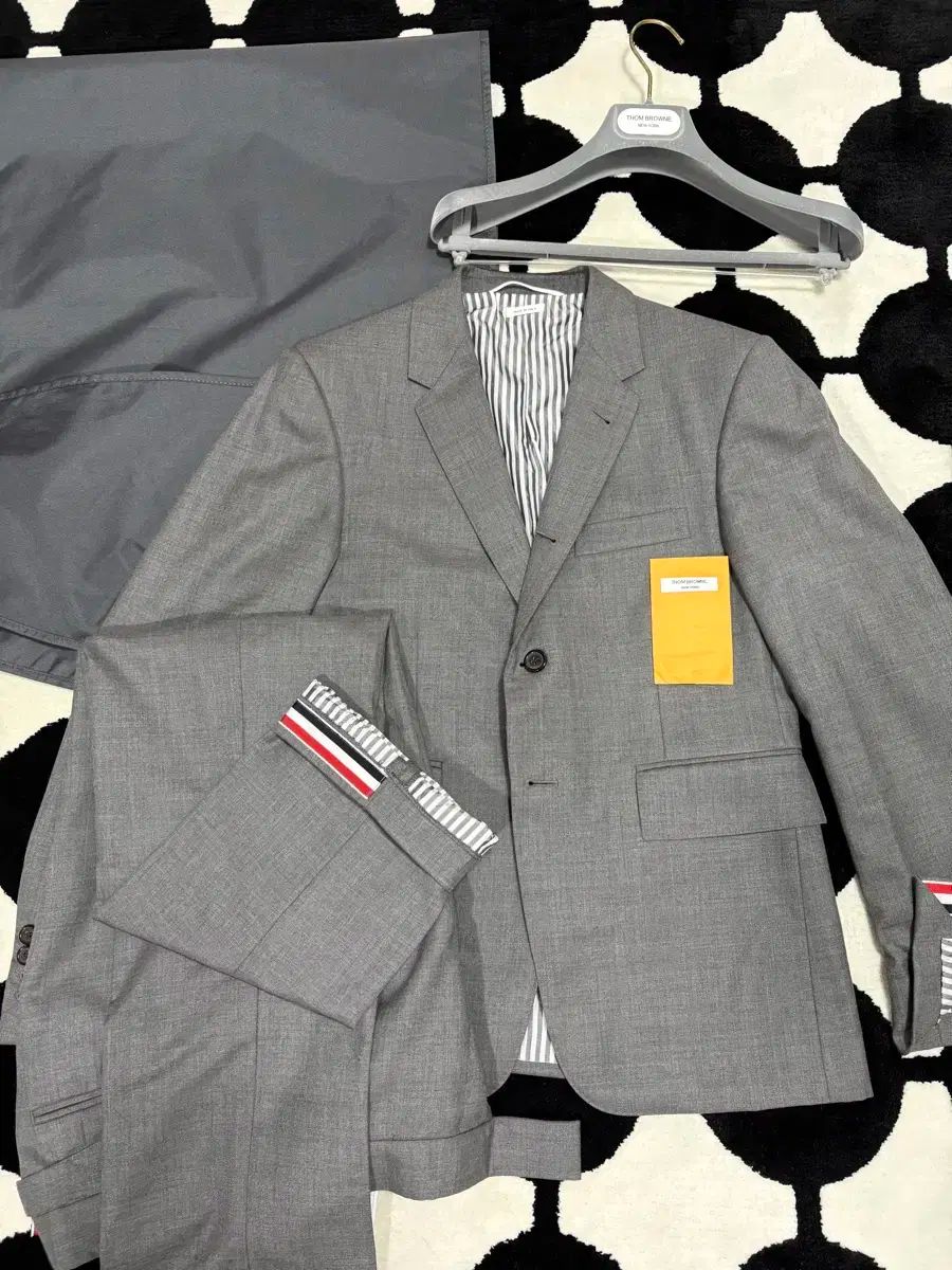 デパート Thom Browne 120番手 グレー スーツ セットアップ スーツ