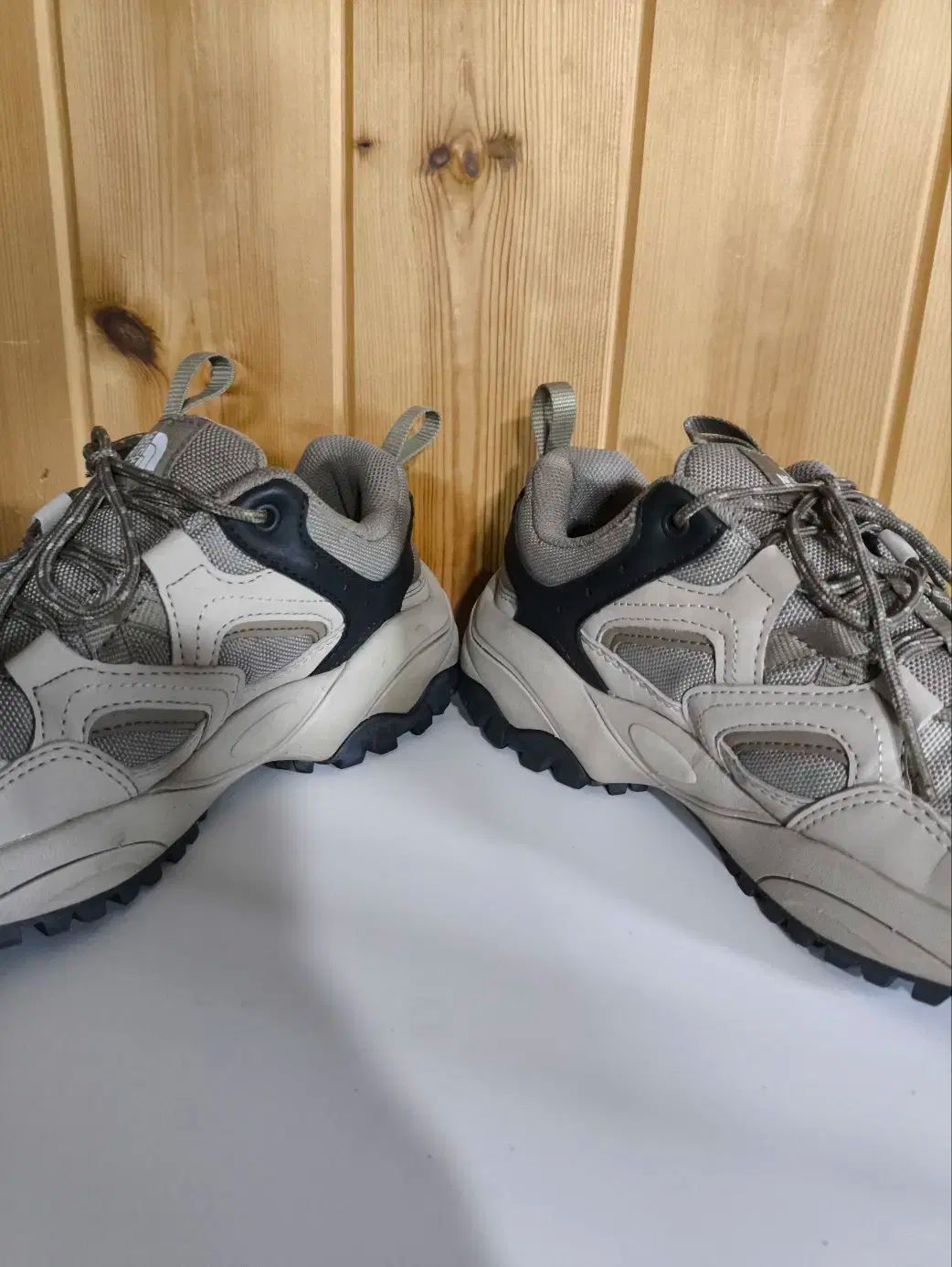 ダブルデッキ 登山靴