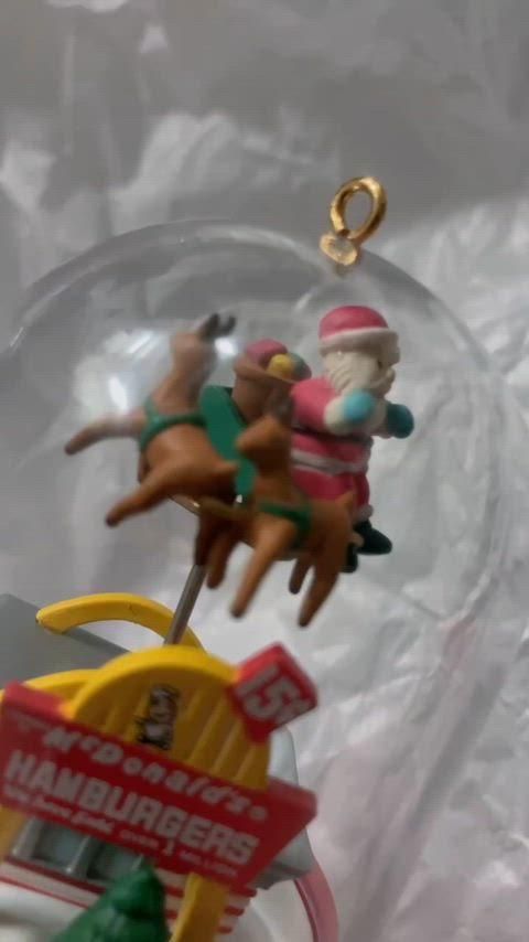 動くクリスマスオーナメント