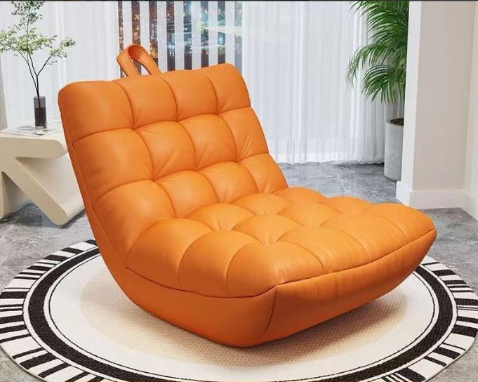 シングルベッドルームの小さなソファ マスターベッドルームの長椅子