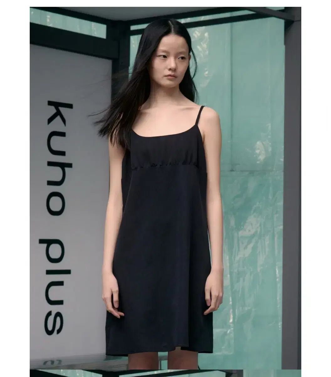 KUHO PLUS ミニ ドレス ブラック