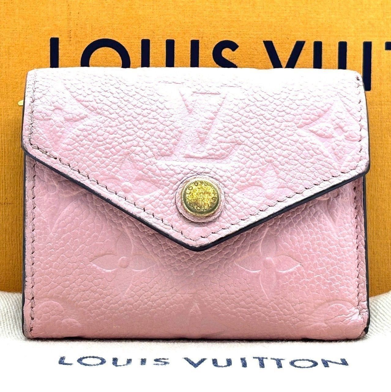 可憐に咲く アンプラントの気品 LOUIS VUITTON ルイヴィトン 三つ折り財布 モノグラム アンプラント Zoé ICチップ付 カーフレザー ミニ財布 ピンク