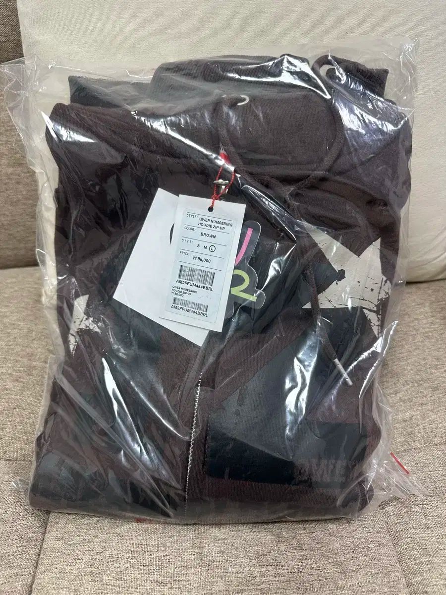 QWER x アメス コラボ ナンバリング フーディー ジップアップ ブラウン L ラージ サイズ