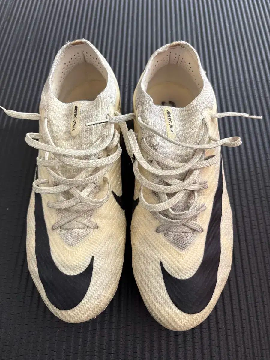 ナイキ マーキュリアル サッカーシューズ 255mm