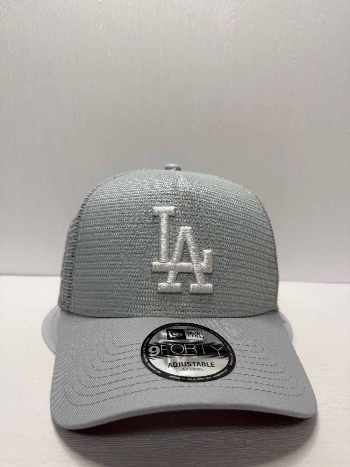 Newera ロサンゼルスドジャース ワールドシリーズ2020 9forty A-FRAME スナップバックメッシュキャップ グレー