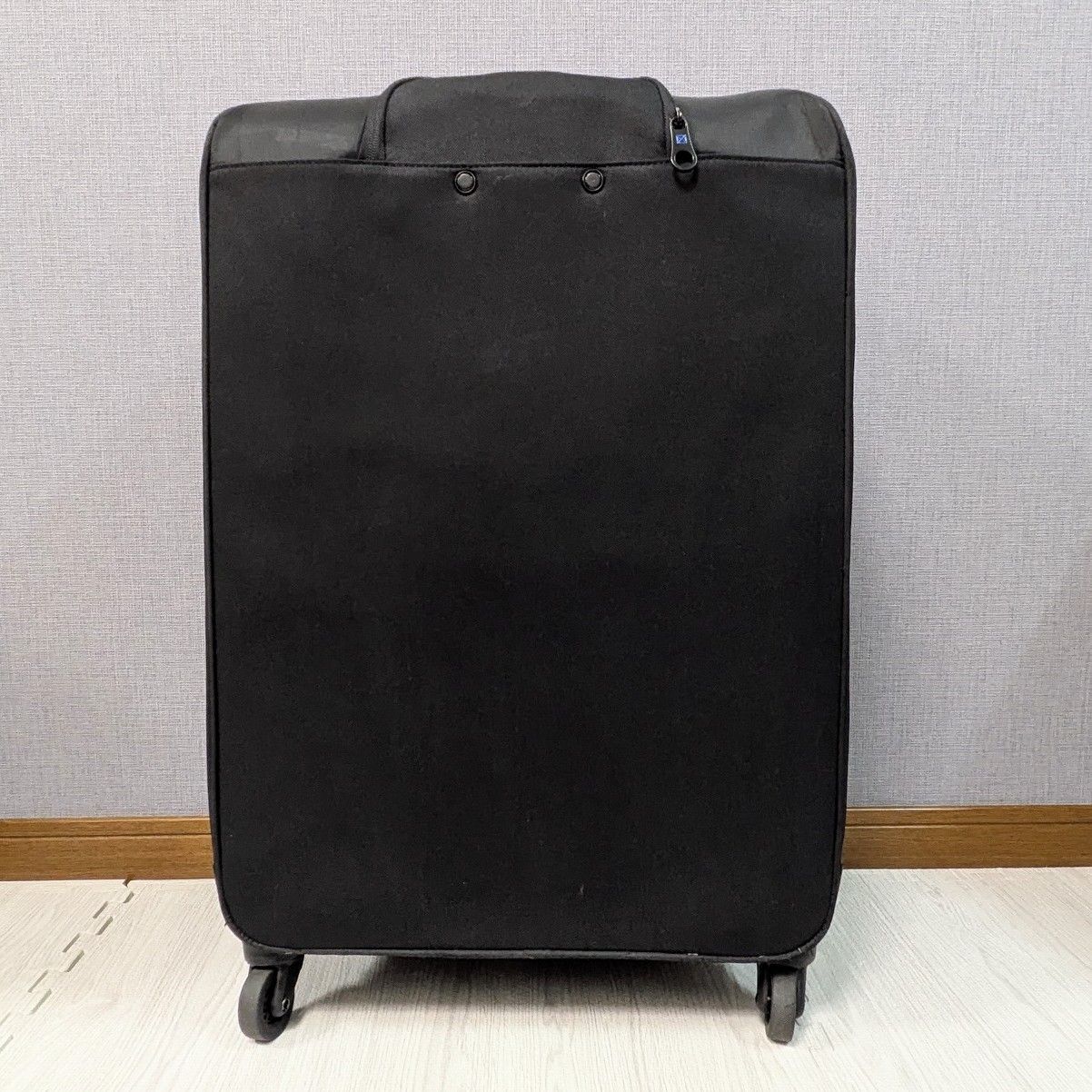 ゼロハリバートン ゼロニューヨーク スーツケース キャリーケース 37Lブラック ZERO HALLIBURTON（ゼロハリバートン） 特典付 正規品10年保証 スーツ